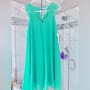 NWT Womens She & Sky dress